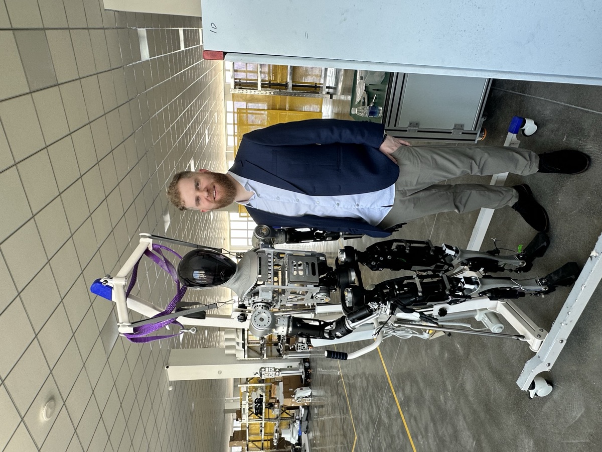 Sheldon Hunt with Guahua humanoid robot